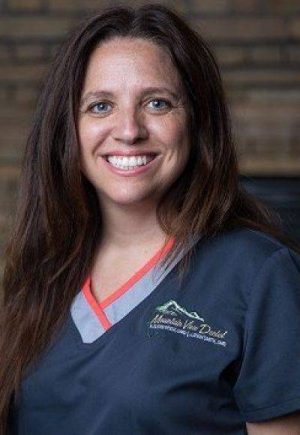 Headshot of Wendy, one of our dental hygienists